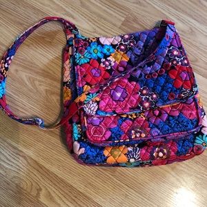 Vera Crossbody